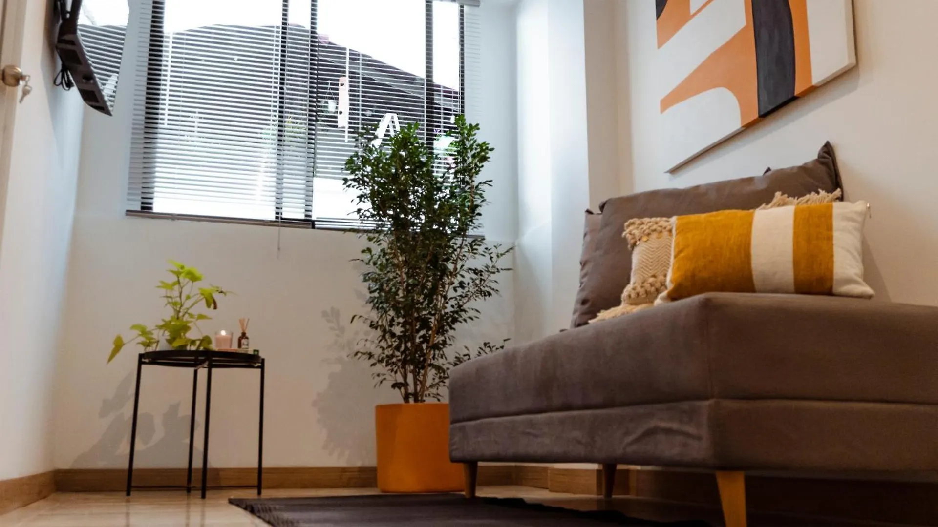 Apartasuites Isabel Cali Aparthotel